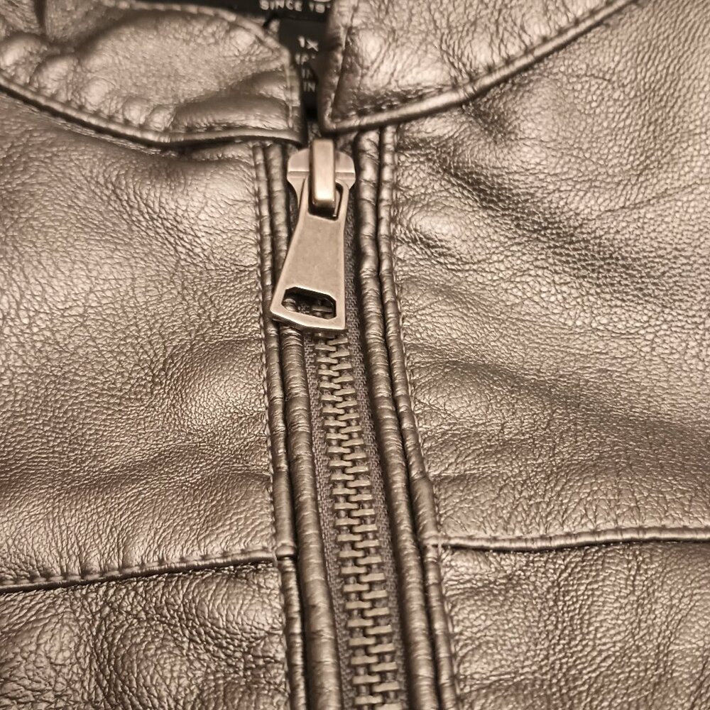 Baccini Size L Pewter Faux Leather Jacket (NWT) - Picture 12 of 15